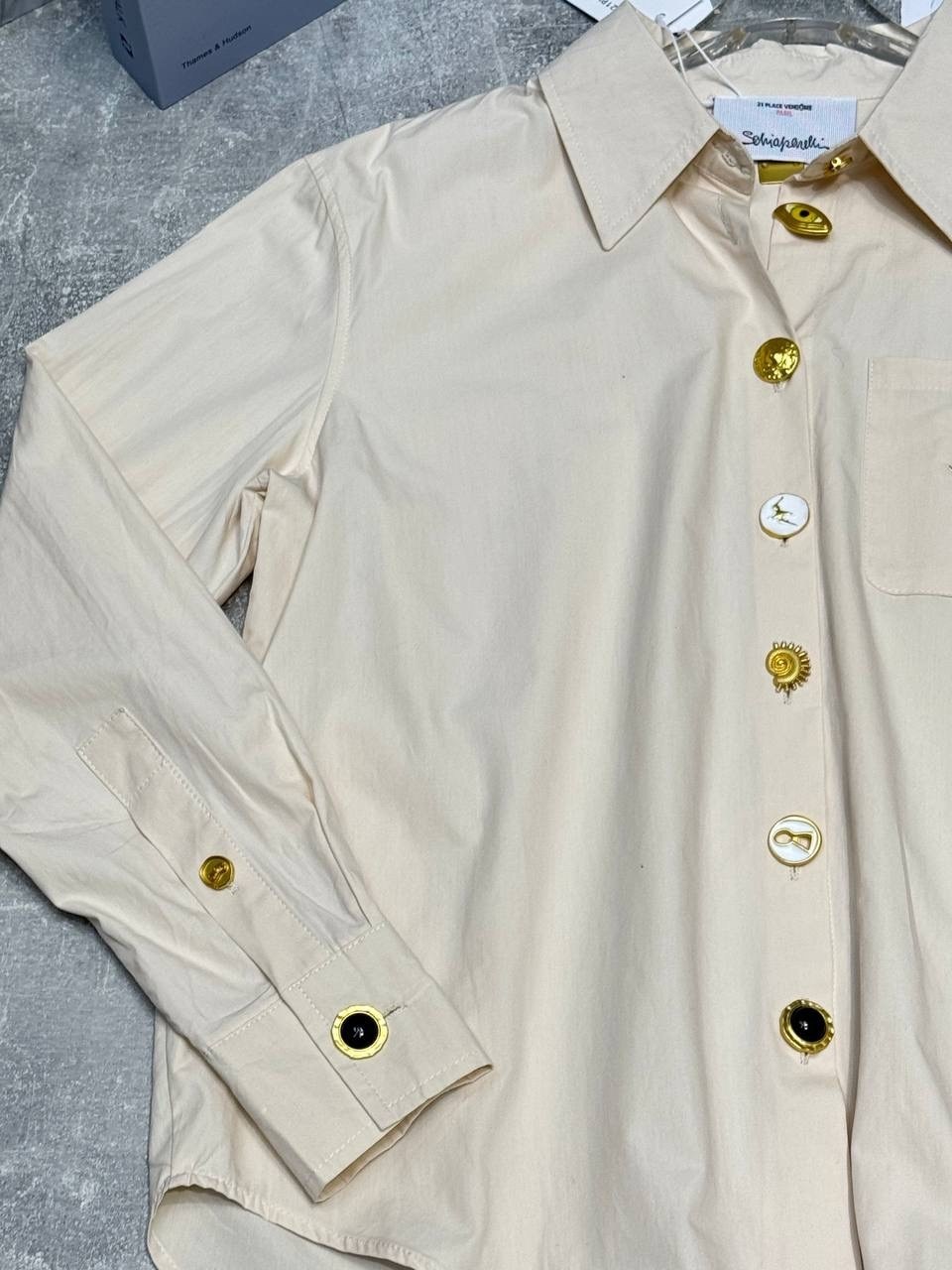 рубашка brunello cucinelli,женская рубашка,элегантная рубашка,бежевая рубашка,стильная рубашка