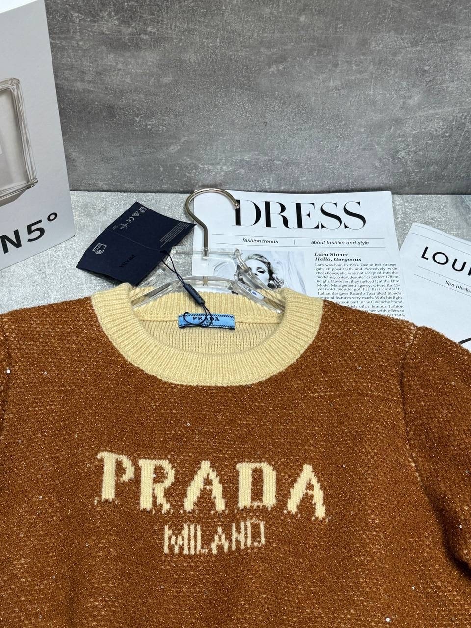 свитер prada,женский свитер,бежевый джемпер,женский джемпер,кофта прада