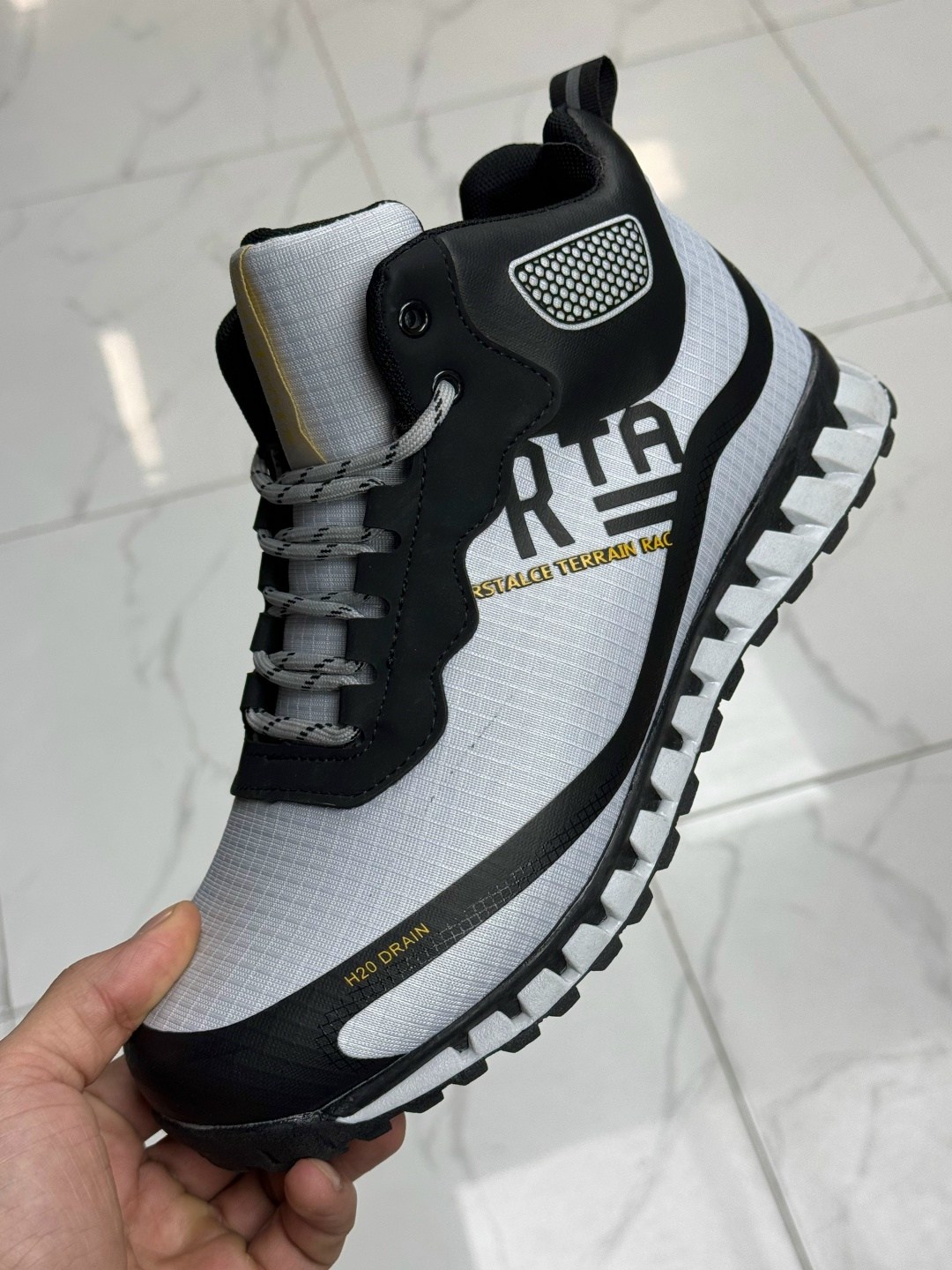 ,кроссовка мужской, мужская,мужские кроссовки,кроссовки для мужчин