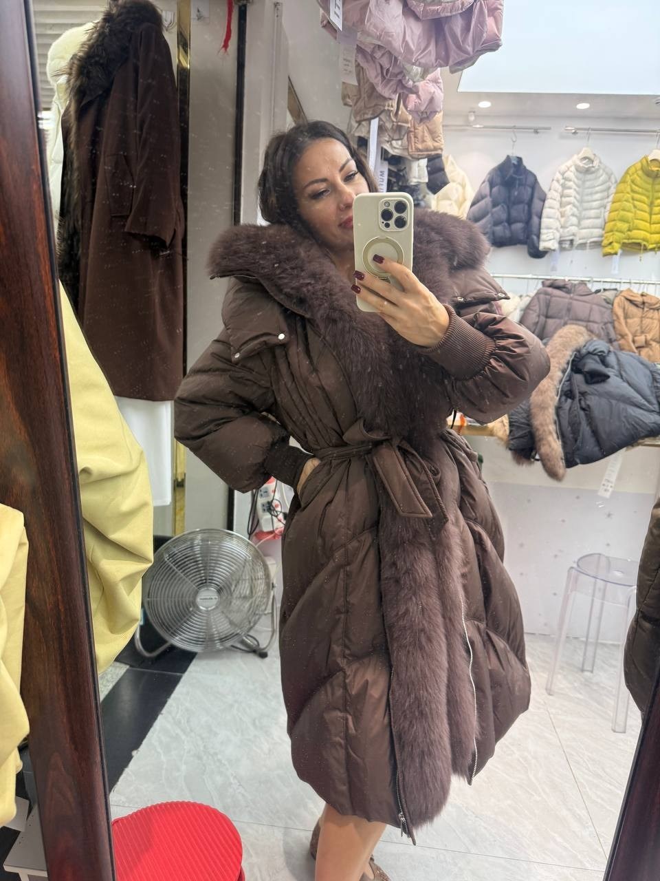длинный пуховик с мехом натуральной лисы и капюшоном mexrussia,пуховики с натуральным мехом,пуховик с мехом,длинные пуховики,пуховик женский с мехом лисы