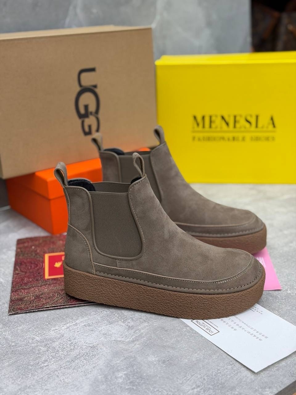 ,ботинки челси на платформе neumel ugg серый,угги челси,замшевые ботинки,neumel platform женские замшевые ботинки челси на платформе ugg серый