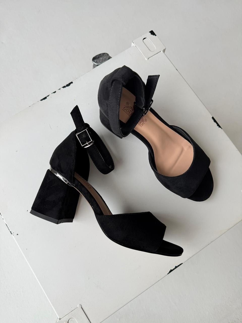 босоножки на каблуках,женские босоножки,стильные босоножки,модные босоножки,элегантные босоножки