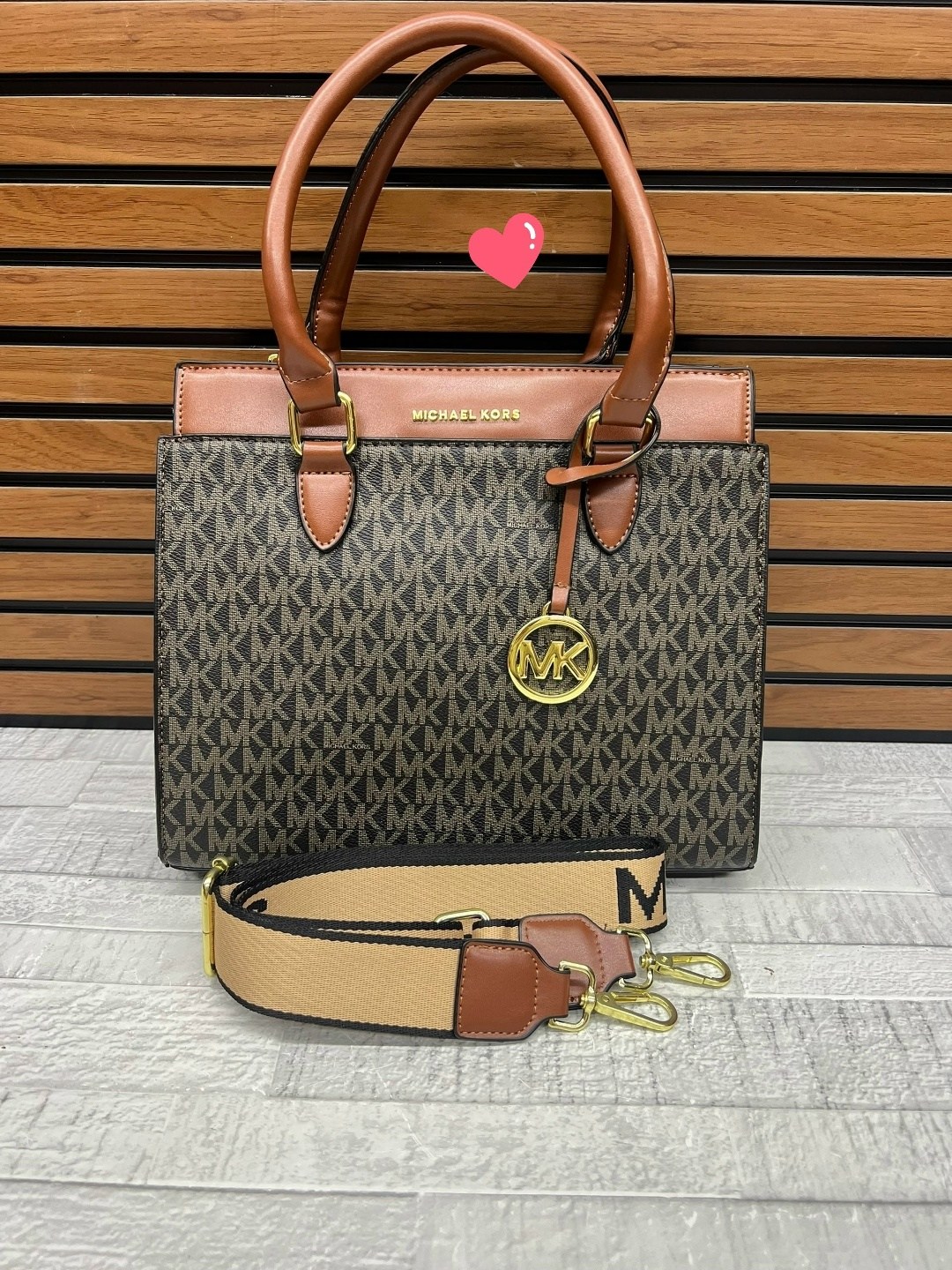 женская сумка michael kors,женская сумка большая стильная michael kors,сумка michael kors,женская сумка серо-чёрная michael kors,сумка michael kors майкл корс а4