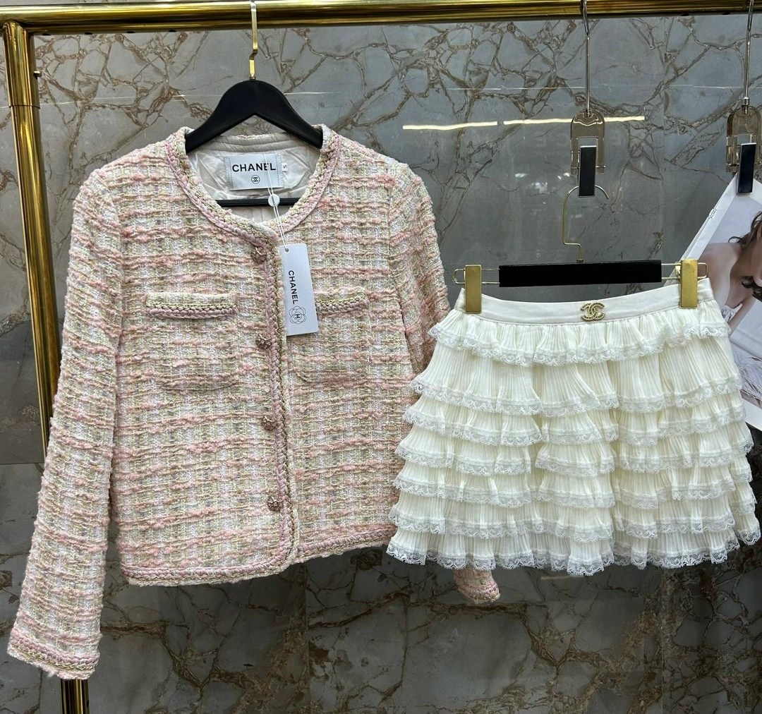 женская твидовая куртка,твидовые костюмы,жакет chanel,женский твидовый костюм,твидовый жакет