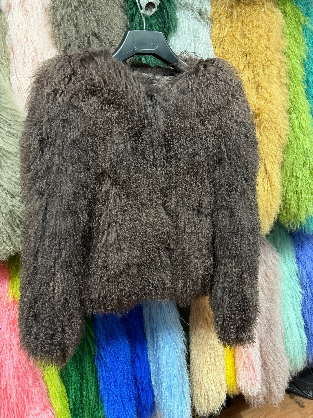 мех ламы натуральный,шуба из натурального меха,шуба из ламы,шуба из ламы натуральная,шуба из яка