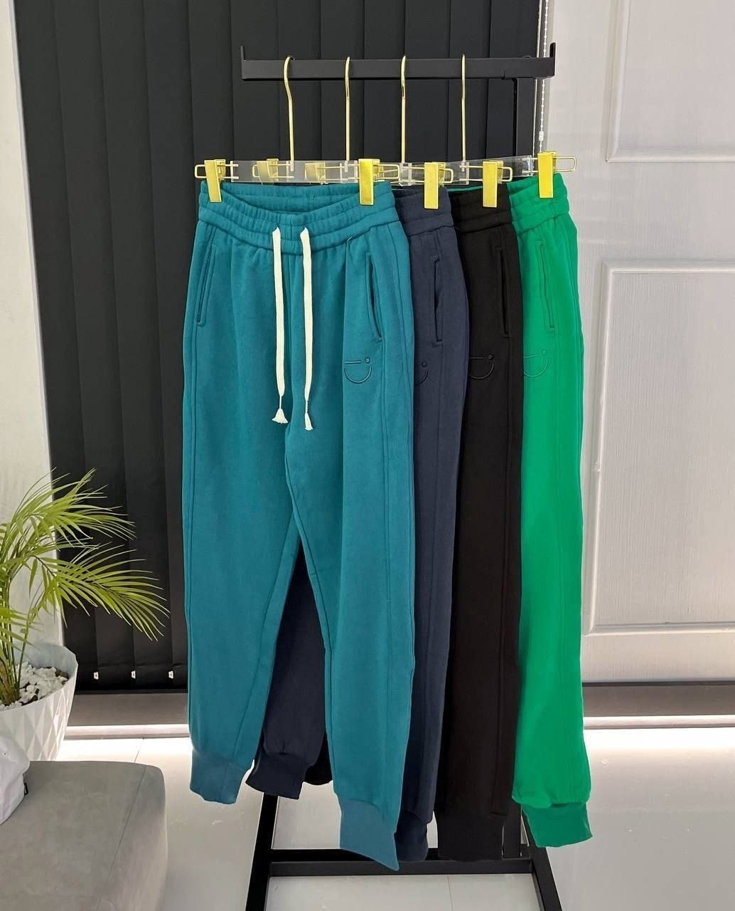 брюки джоггеры,джоггеры спортивные,джоггеры женские,cпортивные штаны женские,штаны спортивные