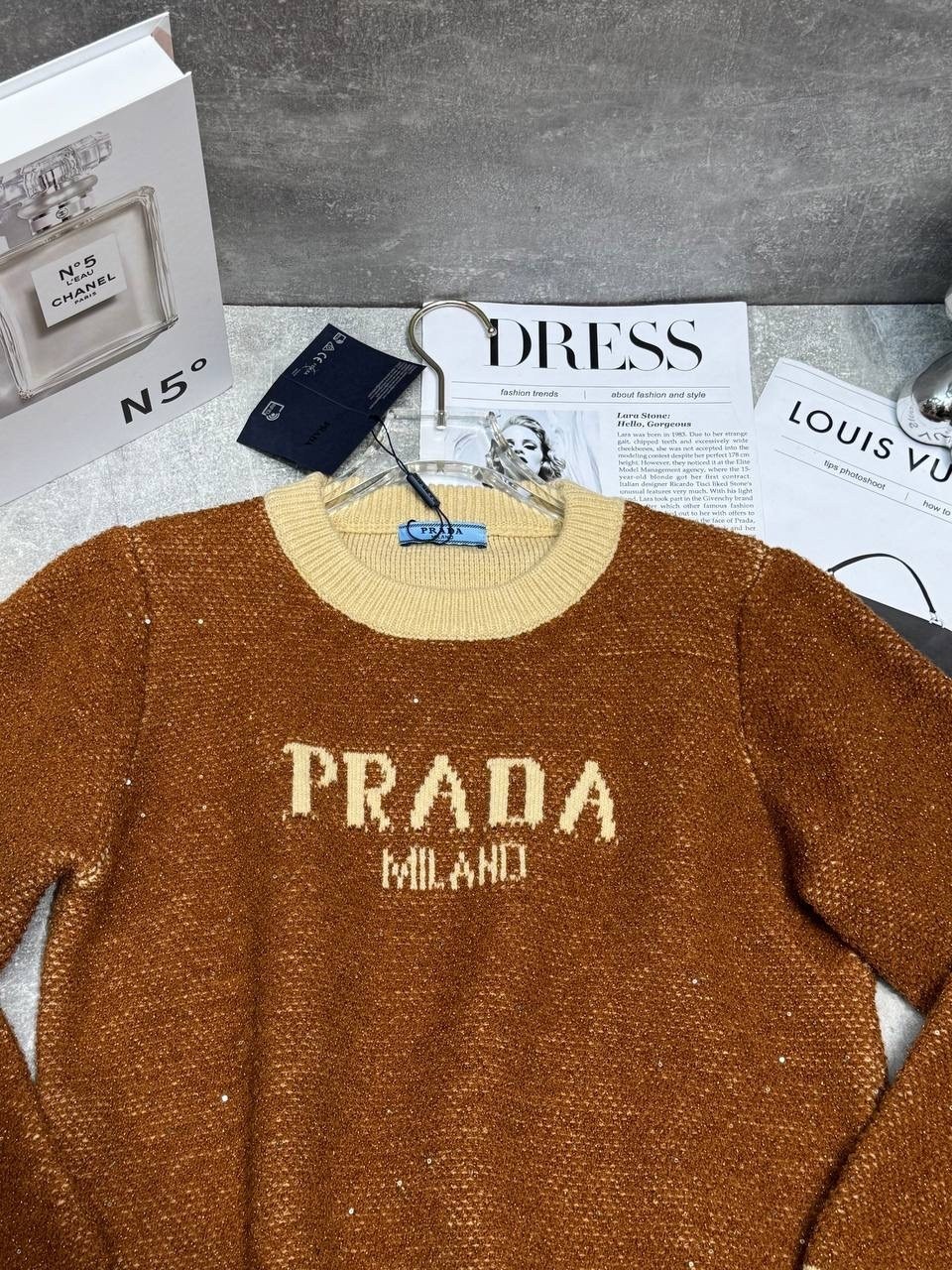 свитер prada,женский свитер,бежевый джемпер,женский джемпер,кофта прада