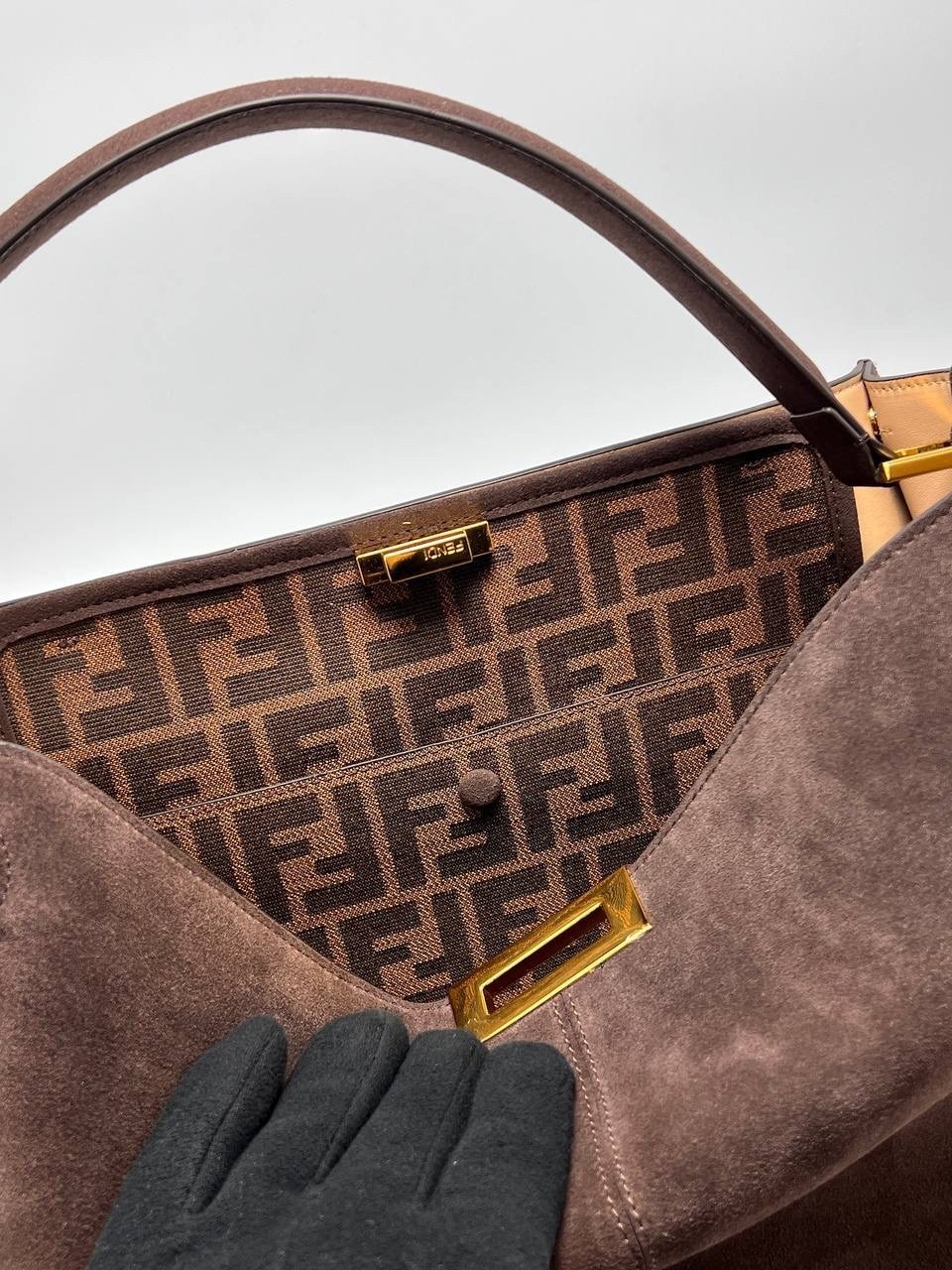 fendi сумка,замшевая сумка,сумка женская fendi,фенди сумка замша,сумка женская натуральная замша