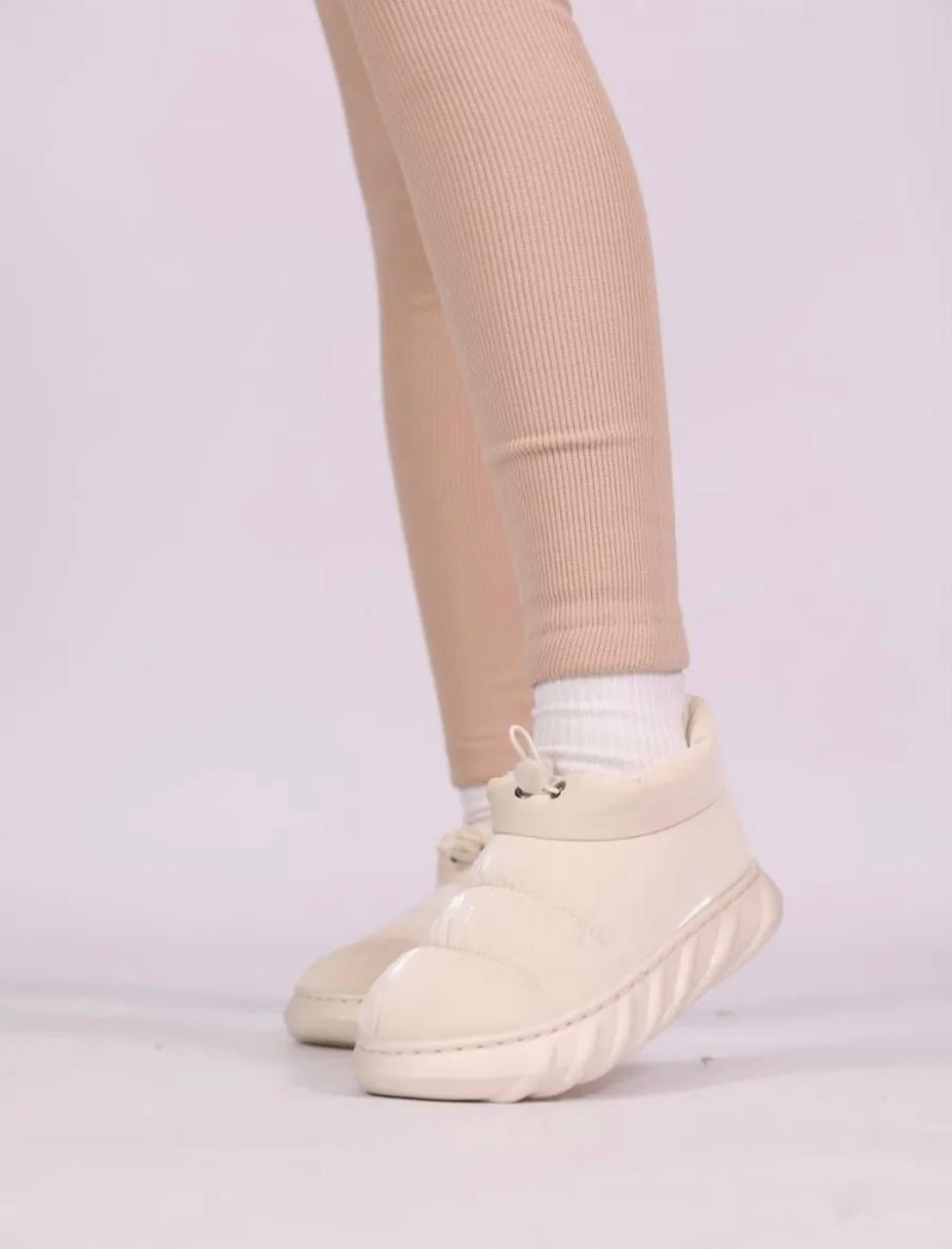 угги зимние дутики короткие emelina shop цвет бежевый, молочный,,дутики,угги зимние дутики короткие emelina shop, женская