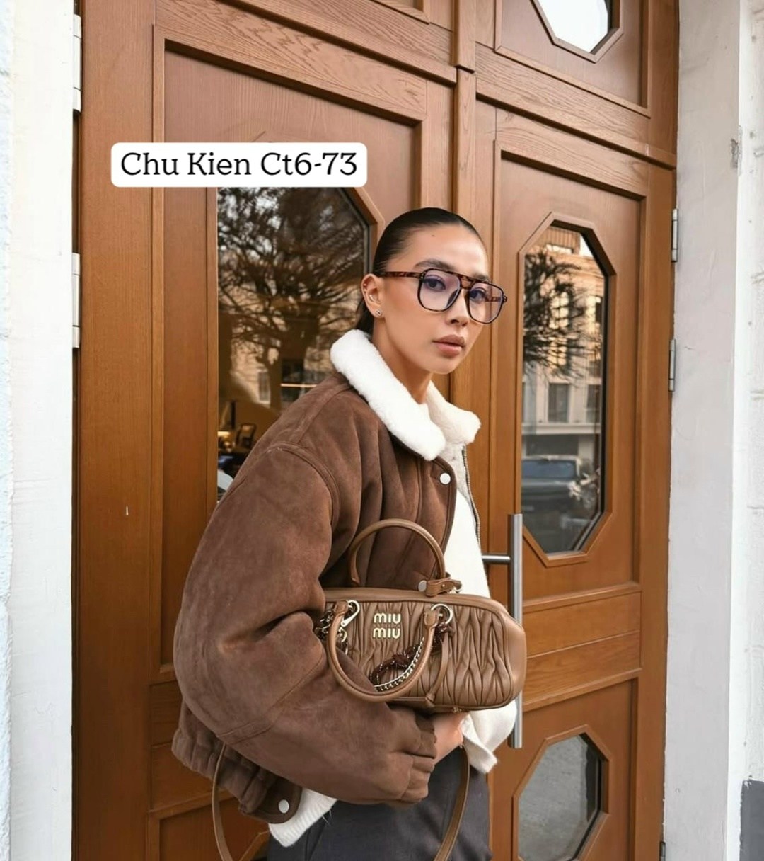 сумка через плечо miu miu,сумка miu miu,сумка miu miu коричневая,модная сумка,сумка miu