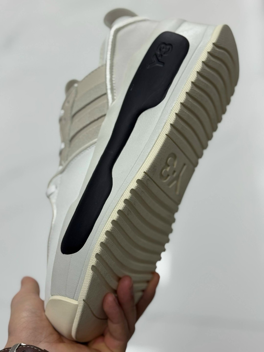 кроссовки adidas,кроссовки мужские adidas,,мужские кроссовки,кроссовки