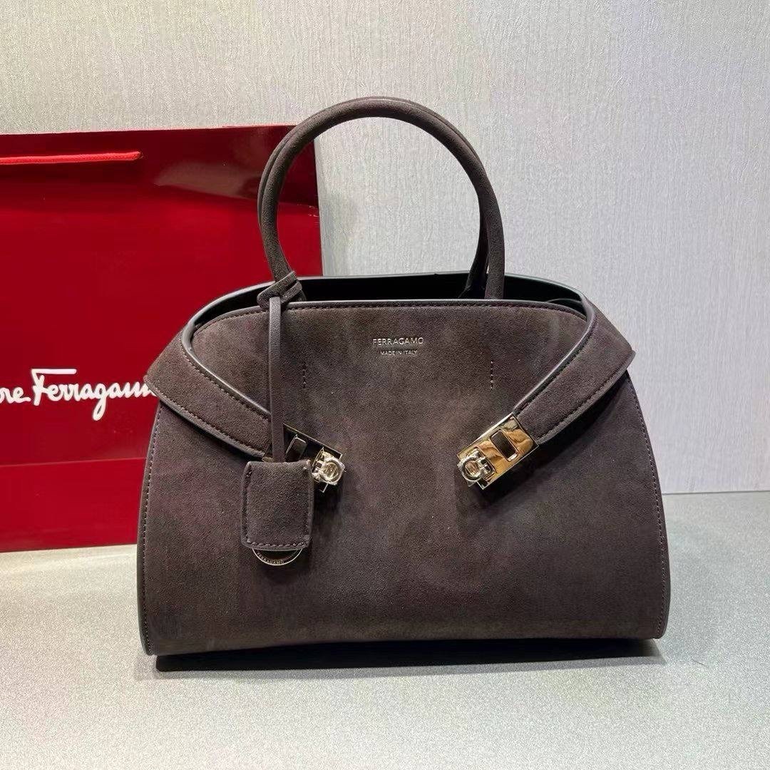 сумка ferragamo,сумка salvatore ferragamo,замшевая сумка,брендовая женская сумка,сумка