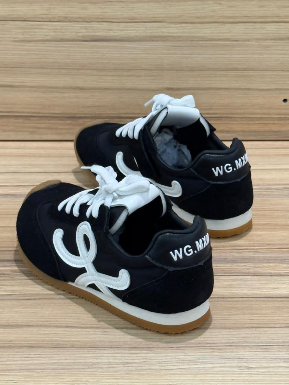 спортивная ,женские кроссовки,кроссовки,повседневные кроссовки,женские модные кроссовки