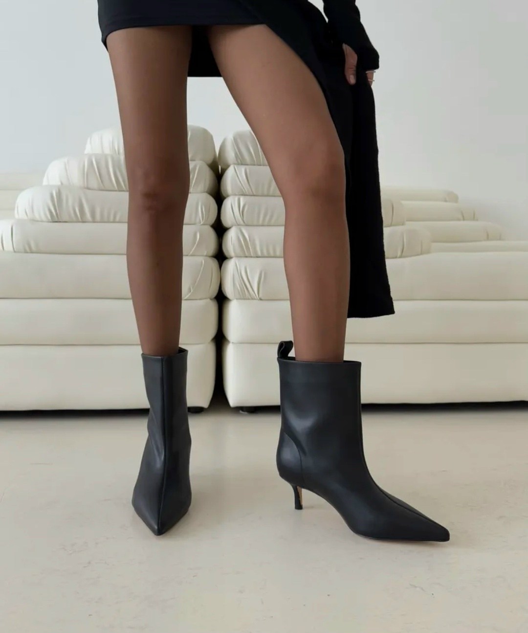 ботильоны демисезонные каблучок рюмочка starq 315398723,ботильоны демисезонные на низком каблуке шпильке emarti,ботильоны на каблуке осенние,демисезонные ботильоны,ботильоны с острым носом