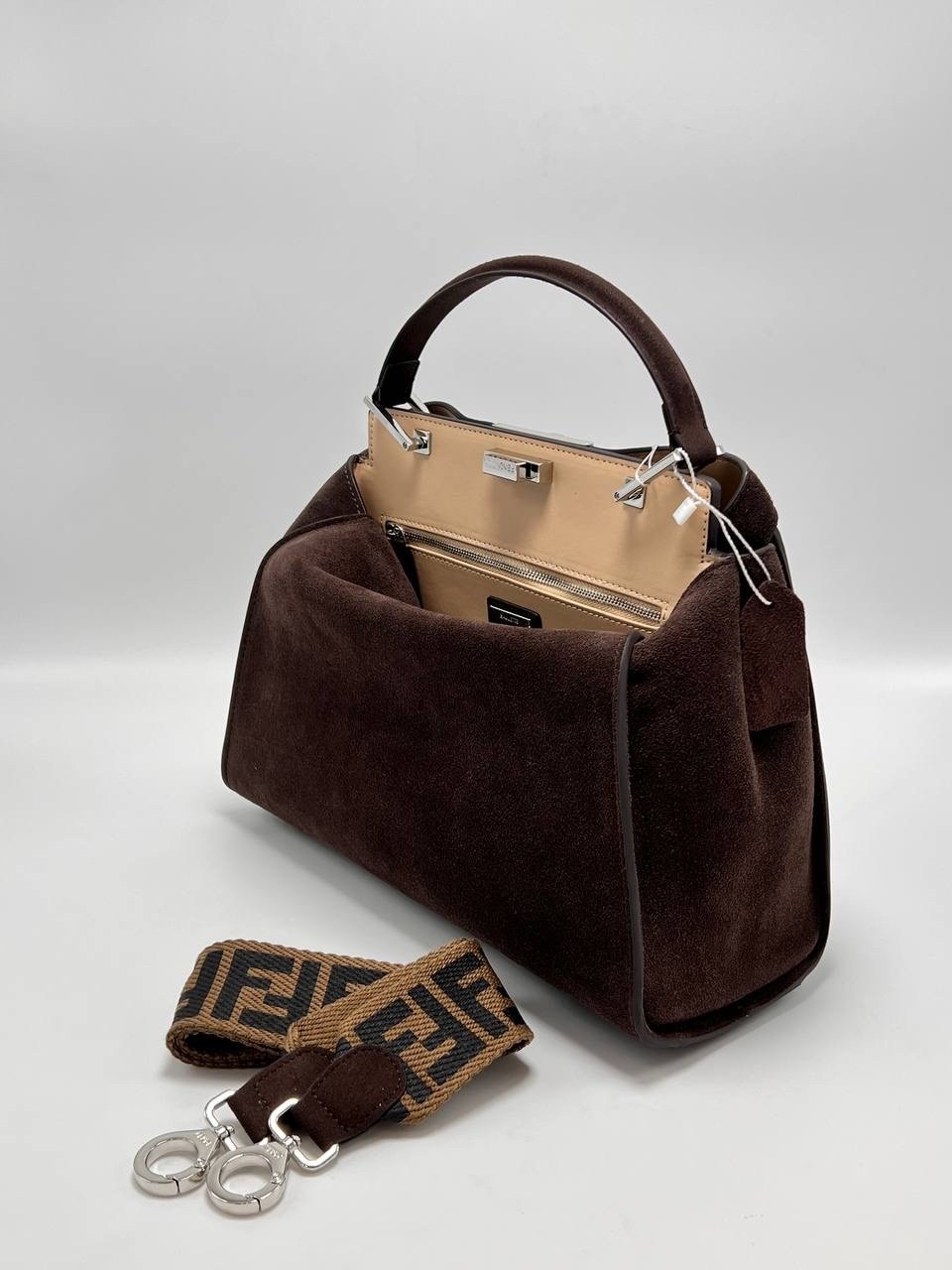 сумка fendi фенди хит продаж новинка замша,fendi сумка,фенди сумка замшевая,fendi коричневая замшевая сумка с короткими ручками для женщин,сумка замшевая