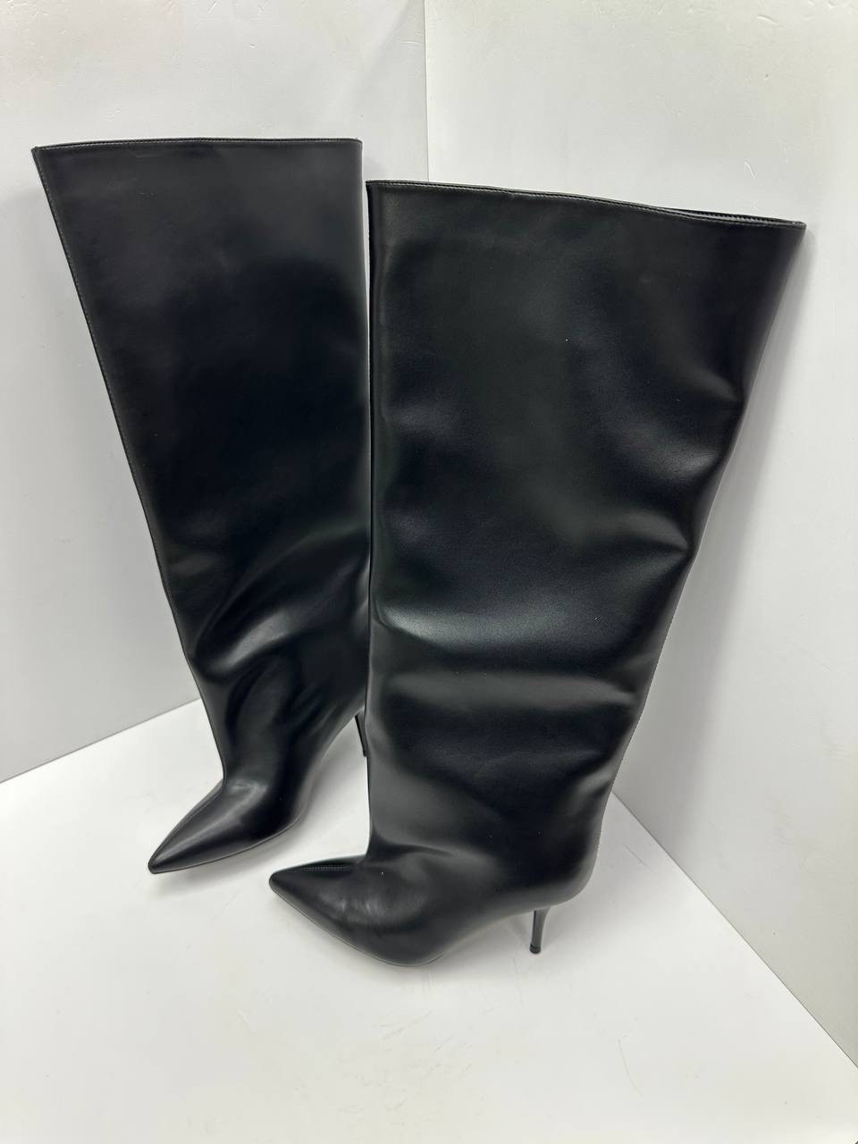 модные сапоги,сапоги на шпильке,,шикарные сапоги,сапоги высокие