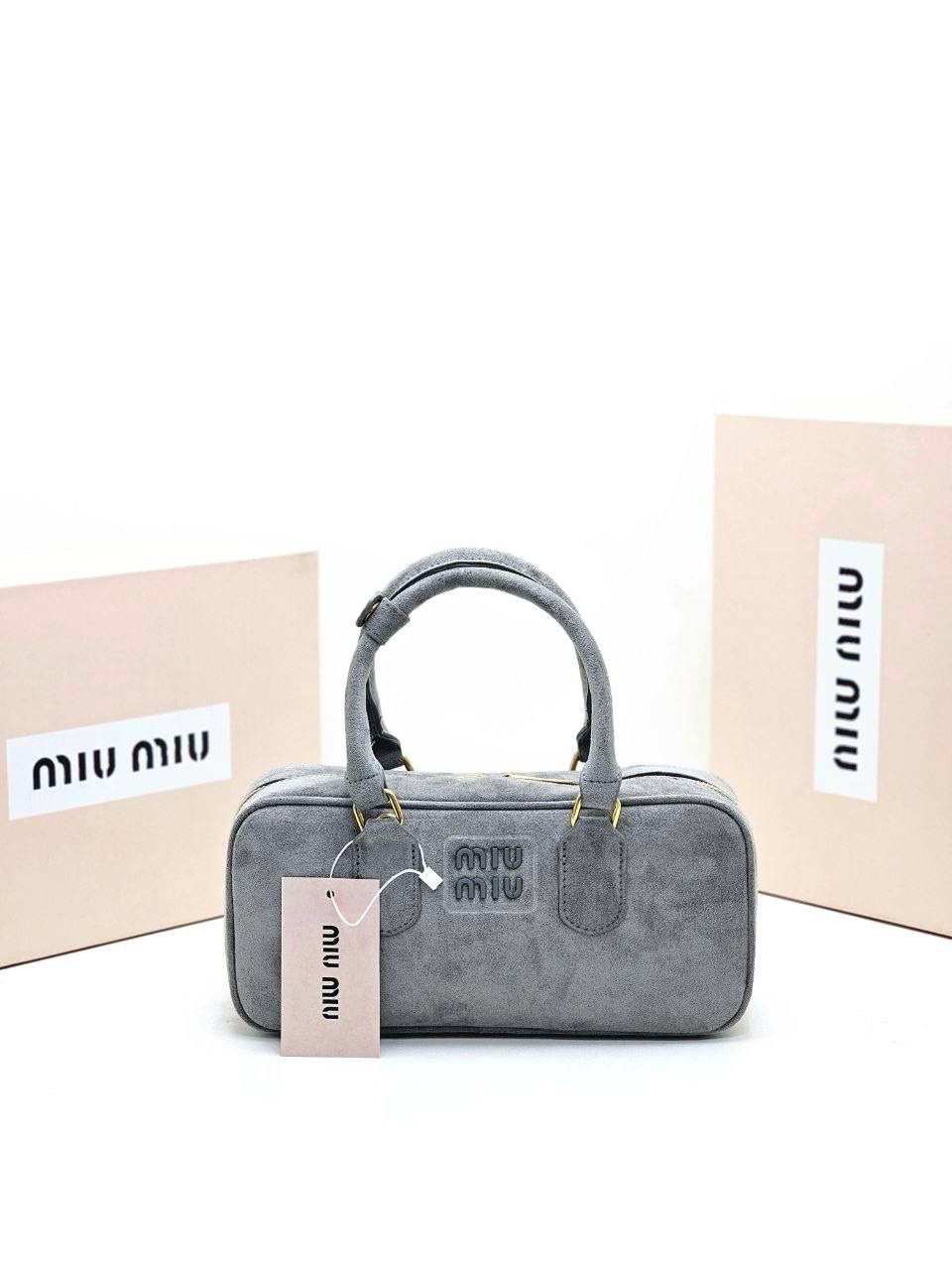 сумка miu miu,сумка,miu miu замшевая серая сумка 23x13 см,сумка женская miu miu,замшевая сумка