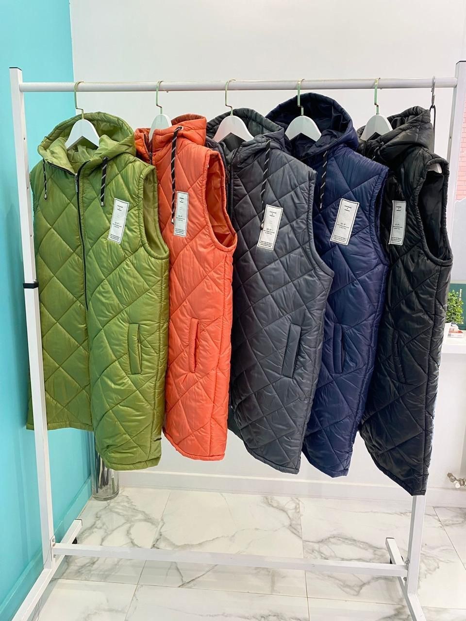 жилетка на синтепоне,жилетка демисезонная,жилетка женская,жилет на синтепоне,жилет женский