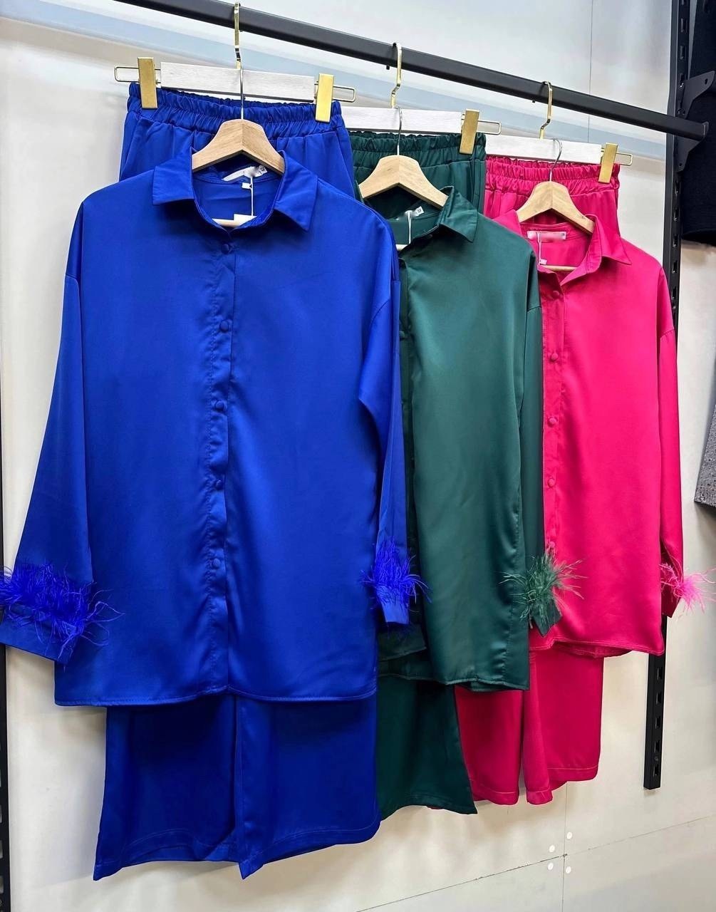 атласные костюмы,женский брючный костюм,костюм атлас,женские костюмы,брючный атласный костюм