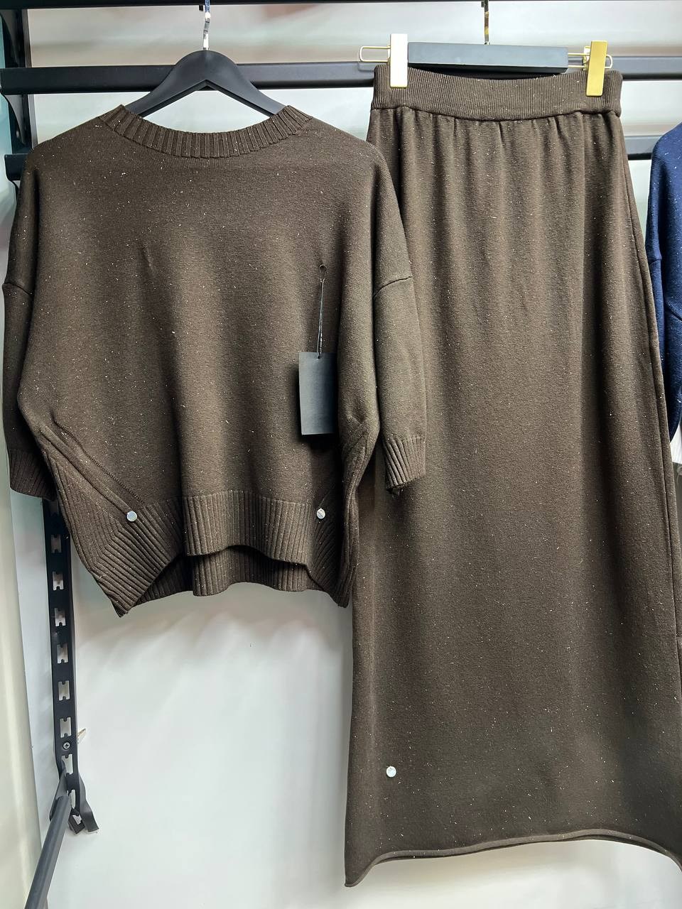 костюм повседневный,трикотажные костюмы,костюм brunello cucinelli,кашемировый костюм с юбкой,женский костюм