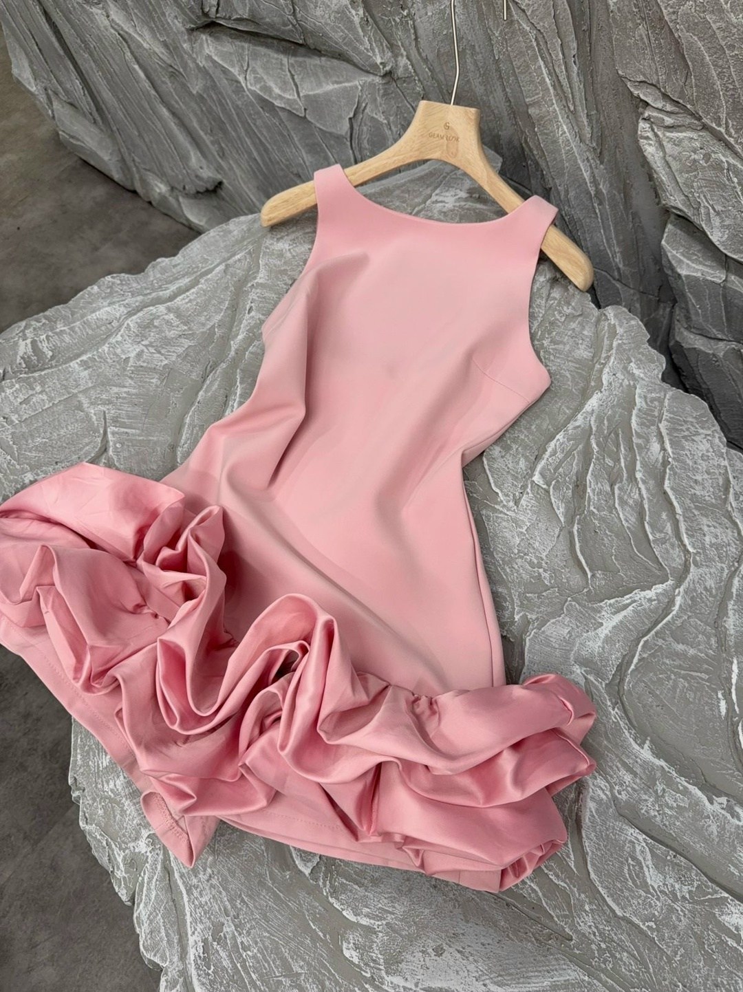 платье с оборками,платье,модное платье,платья мини,розовое платье