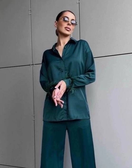 атласные костюмы,женский брючный костюм,костюм атлас,женские костюмы,брючный атласный костюм