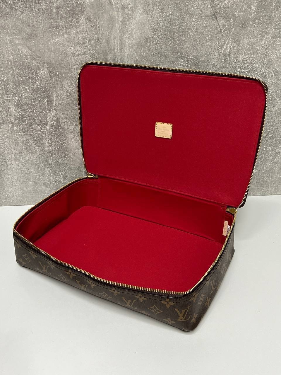 косметичка louis vuitton,косметичка луи витон оригинал,луи виттон косметичка,louis vuitton коричневая косметичка для женщин,сумка косметичка луи витон