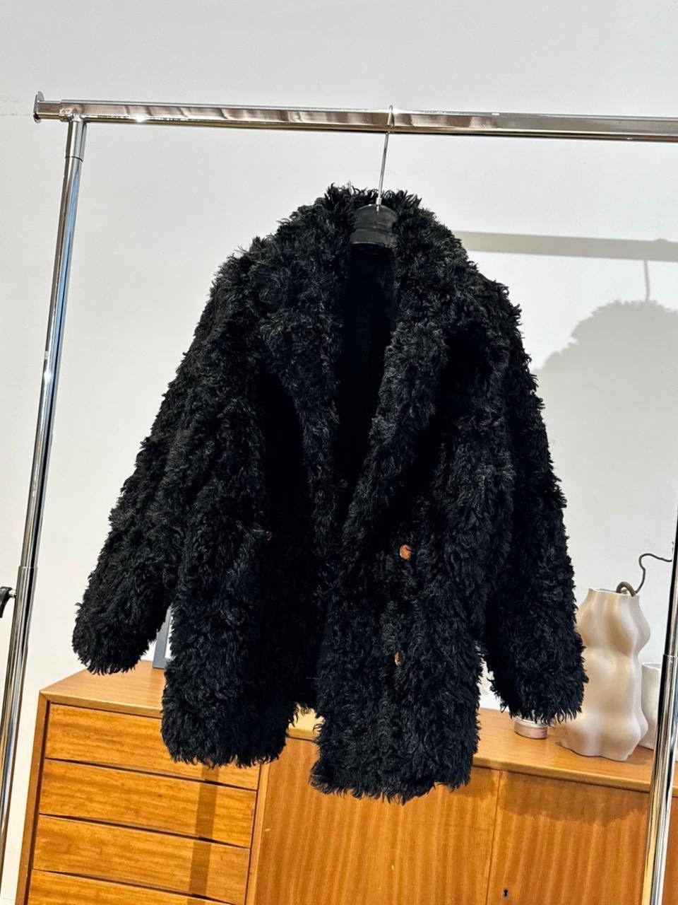 дубленка женская,дубленка черная,женская дубленка из натурального меха,дубленка из натурального меха,полупальто оверсайз