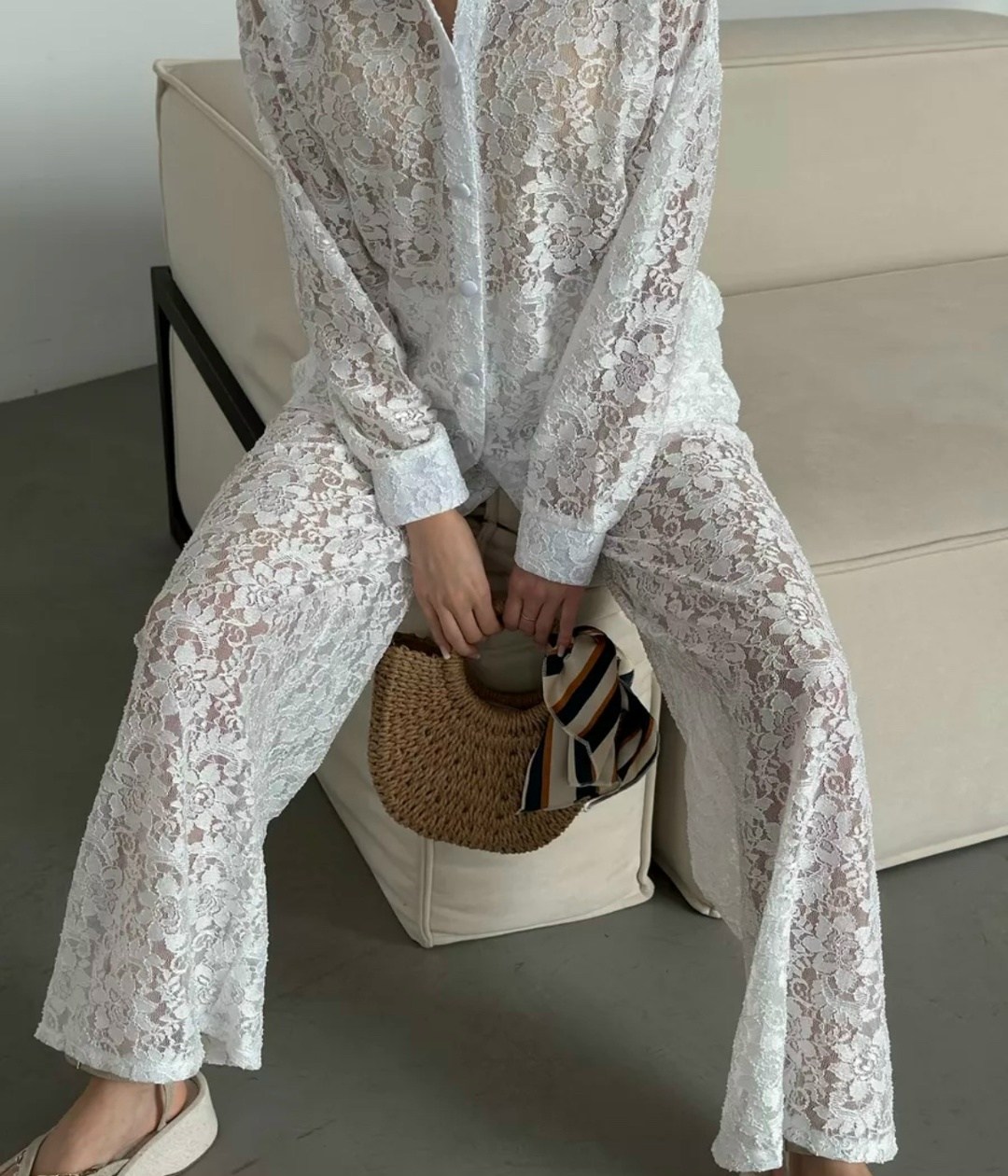 костюм кружевной брючный с поясом гипюр emberens,костюм кружевной брючный с поясом гипюр emberens цвет черный,костюм женский кружевной брючный emberens,костюм из гипюра,костюм брючный кружевной embere