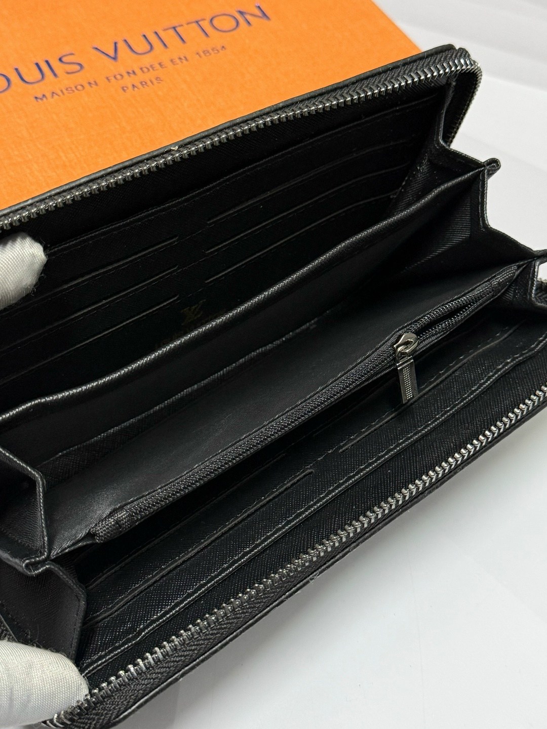 кошелек louis vuitton,кошелек луи виттон,луи виттон портмоне женское,портмоне луи витон двойной,кошелек мужской louis vuitton