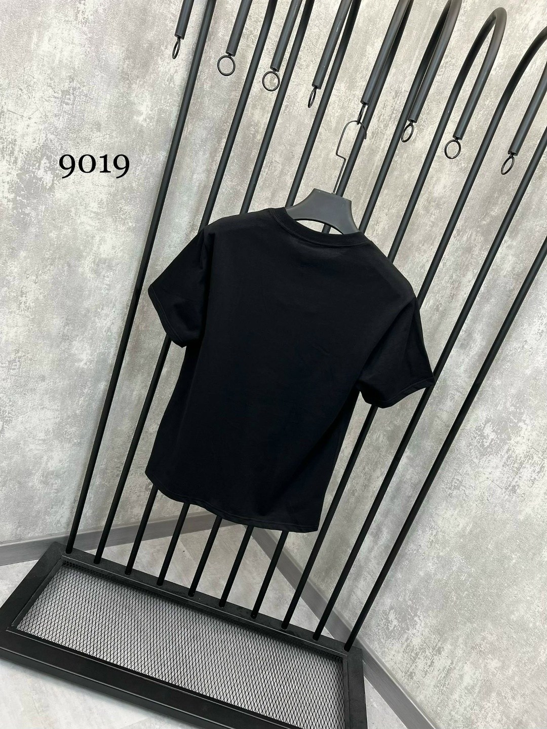 футболка,футболка стильная,мужская футболка,футболка с рисунком,футболка с принтом в