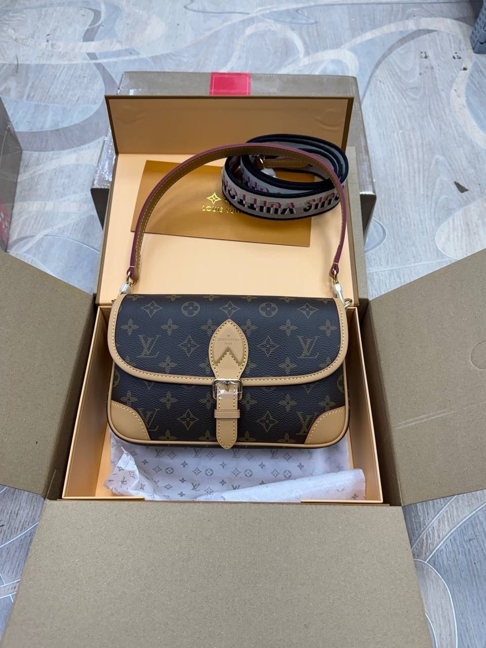 louis vuitton сумка на плечо,сумка louis vuitton женская,сумка багет луи виттон,сумка louis vuitton,lv louis vuitton женская модная классическая сумка через плечо