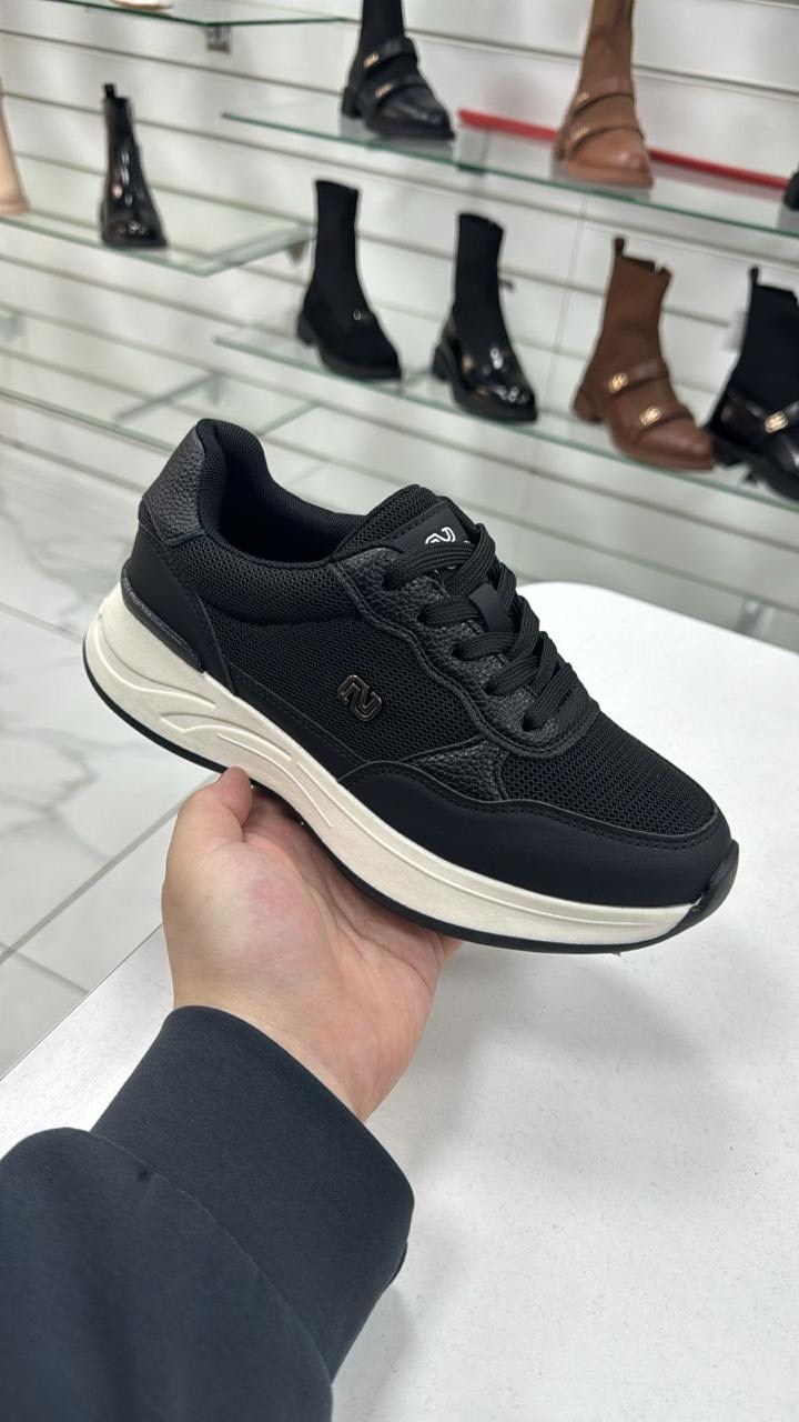 женские кроссовки,, кроссовки,бежевые кроссовки,кроссы женские