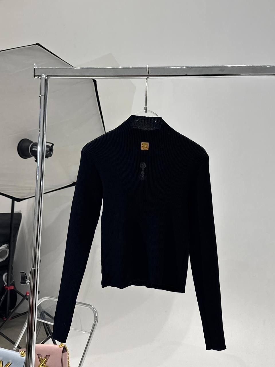 водолазка трикотажная облегающая с цепочкой borlakova 138264299,черная водолазка с цепочкой,водолазка,водолазка трикотажная облегающая с цепочкой borlakova,женская кофта