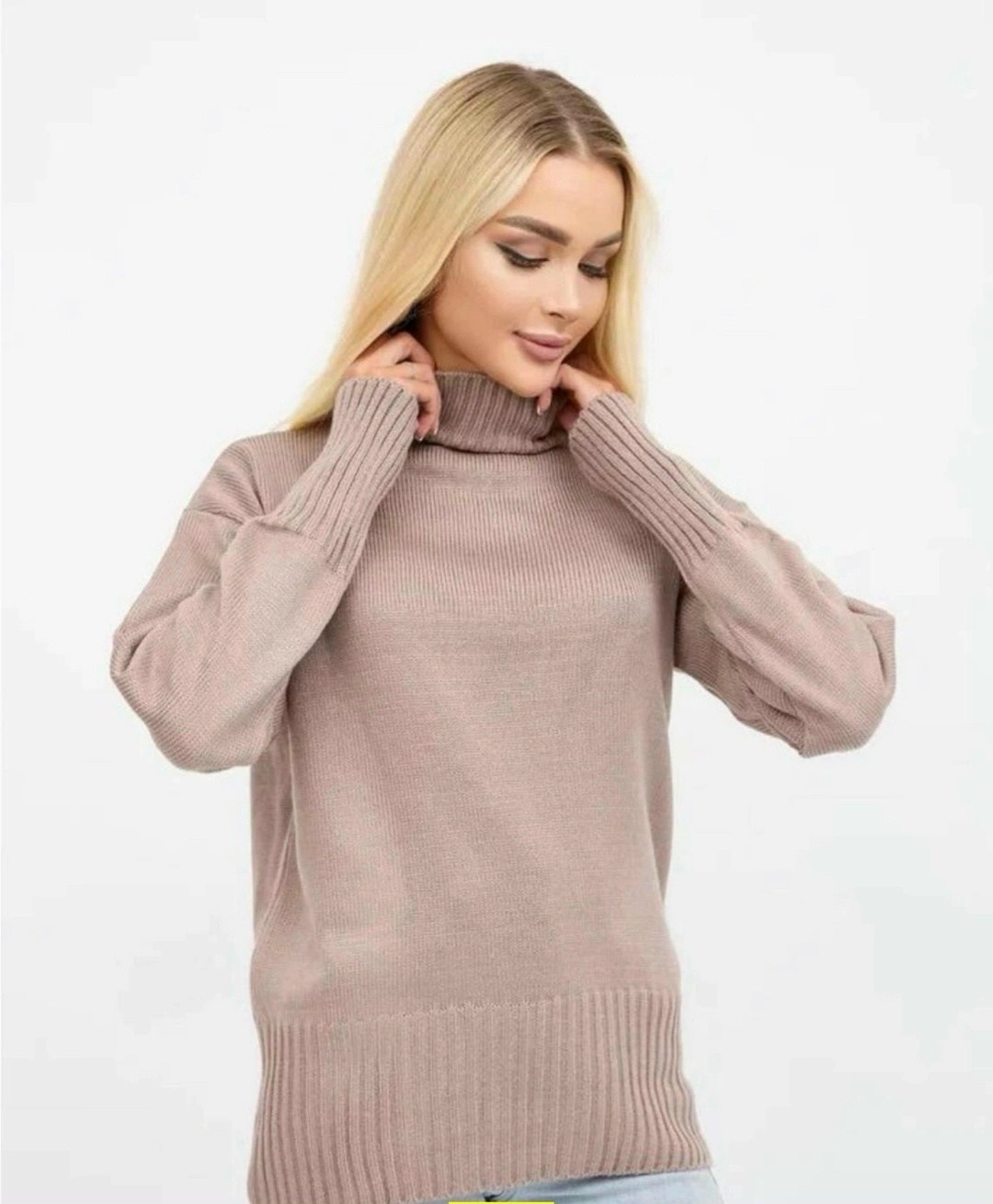 бежевый свитер,бежевый джемпер,удлиненный свитер,свитер с горлом,свитера женские