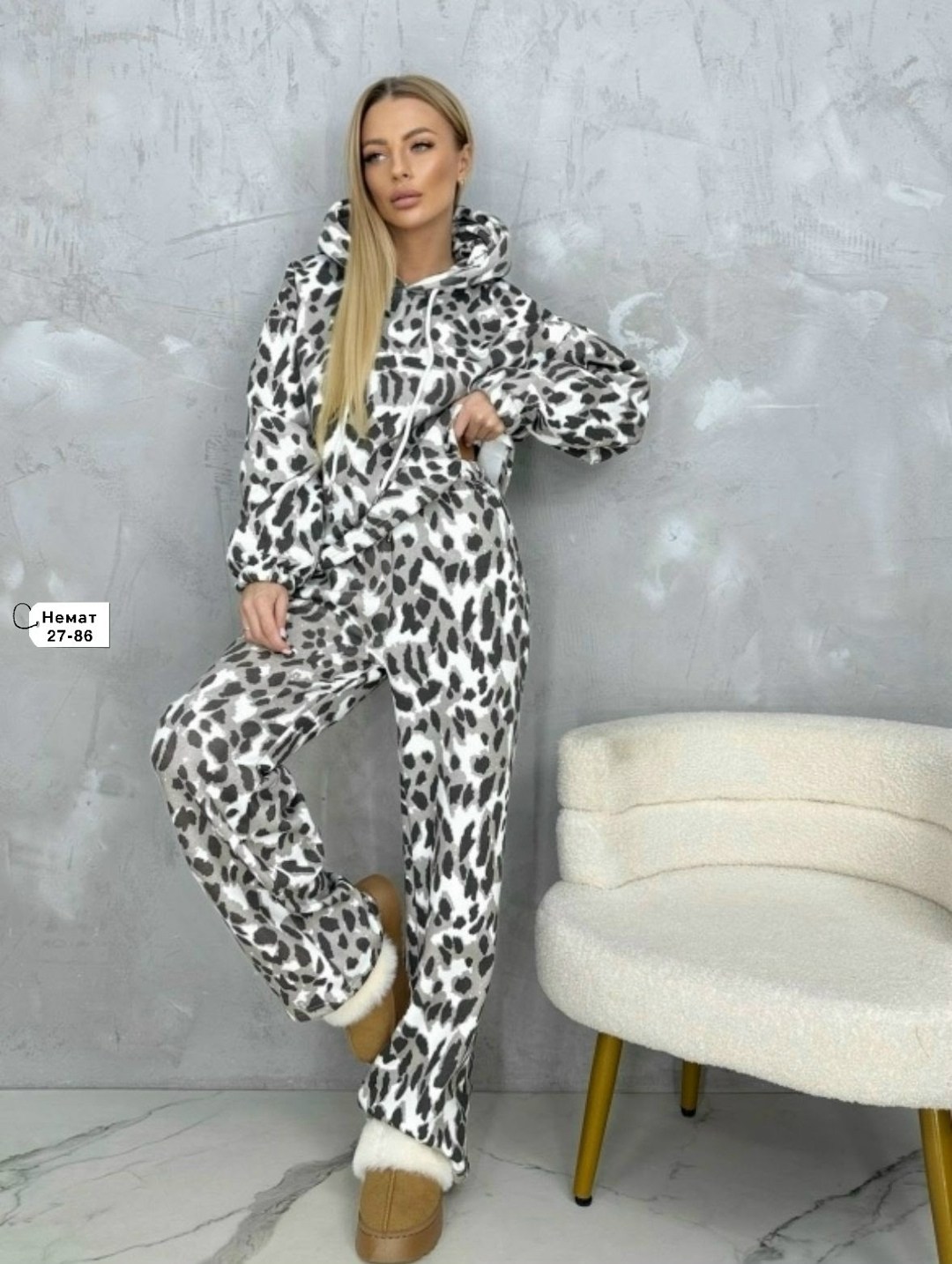 спортивный костюм теплый брючный леопардовый majiko,костюм брючный леопардовый принт karim benjama,спортивный костюм женский теплый брючный леопардовый majiko,женский костюм,костюм леопардовый женский