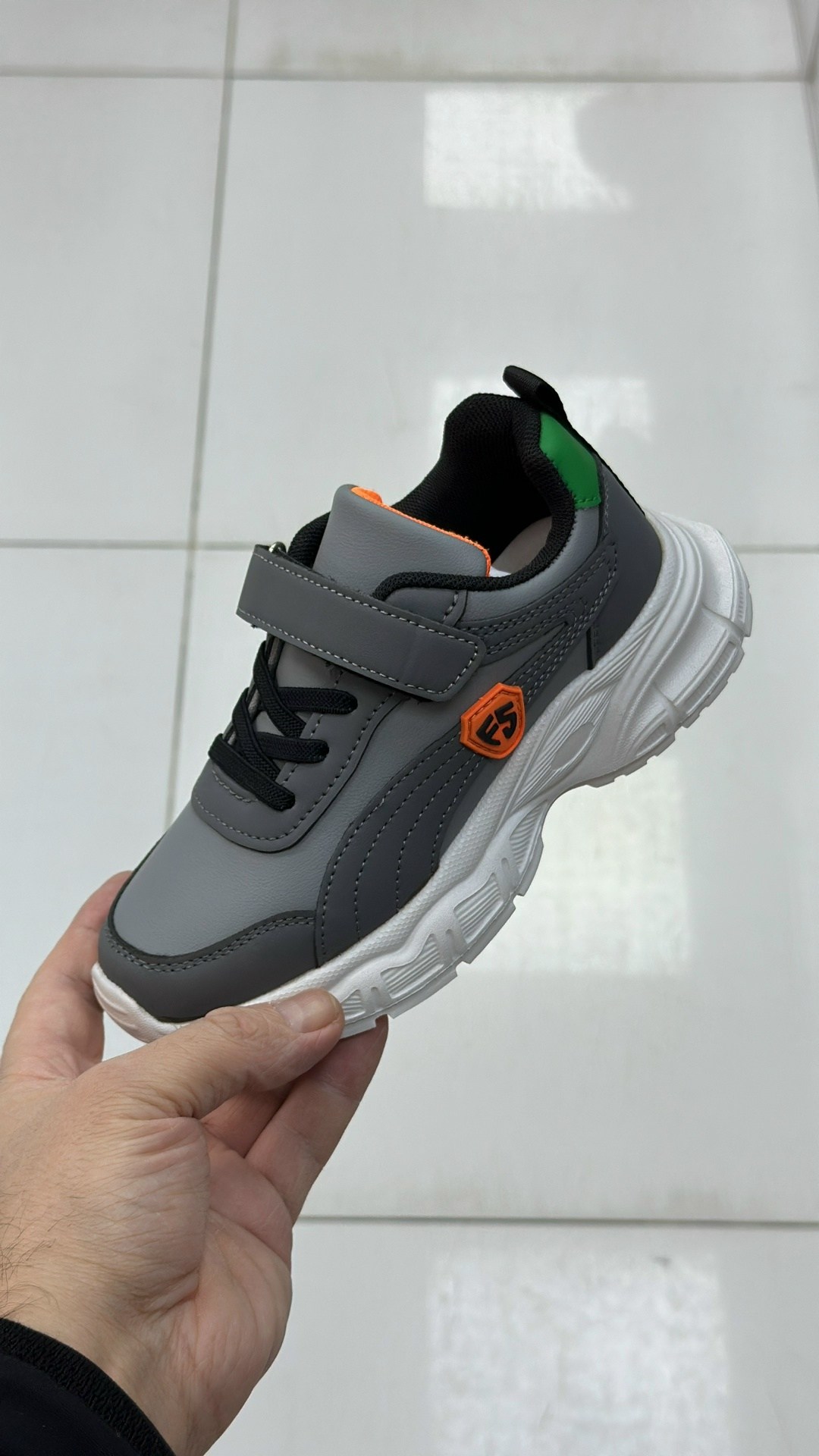 детские кроссовки,,кроссовки оптом,кроссовки закрытые,baas кроссовки