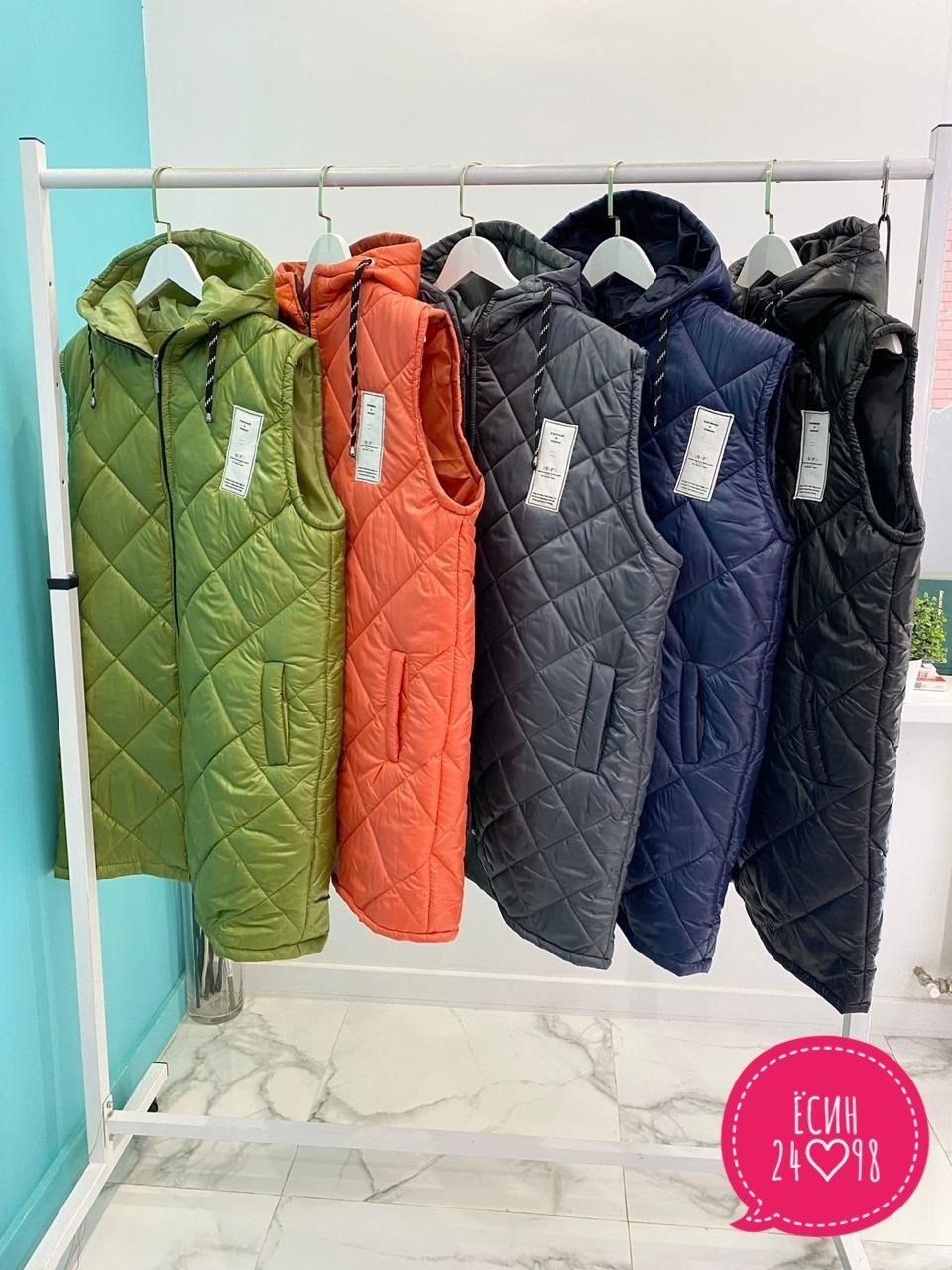 жилетка на синтепоне,жилетка демисезонная,жилетка женская,жилет на синтепоне,теплый жилет