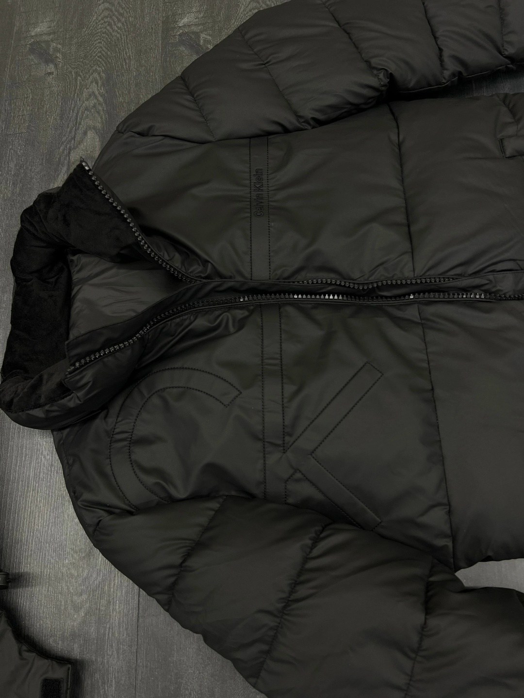 пуховик зимний мужской,мужские пуховики calvin klein,зимние мужские куртки,куртка зимняя calvin klein,пуховик мужской boss
