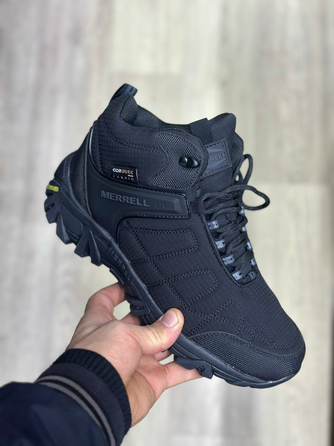 кроссовки мужские зимние merrell,зимние ботинки merrell,кроссовки зимние merrell,кроссовки мужские зимние merrell р-р 40-46,мужские кроссовки merrell