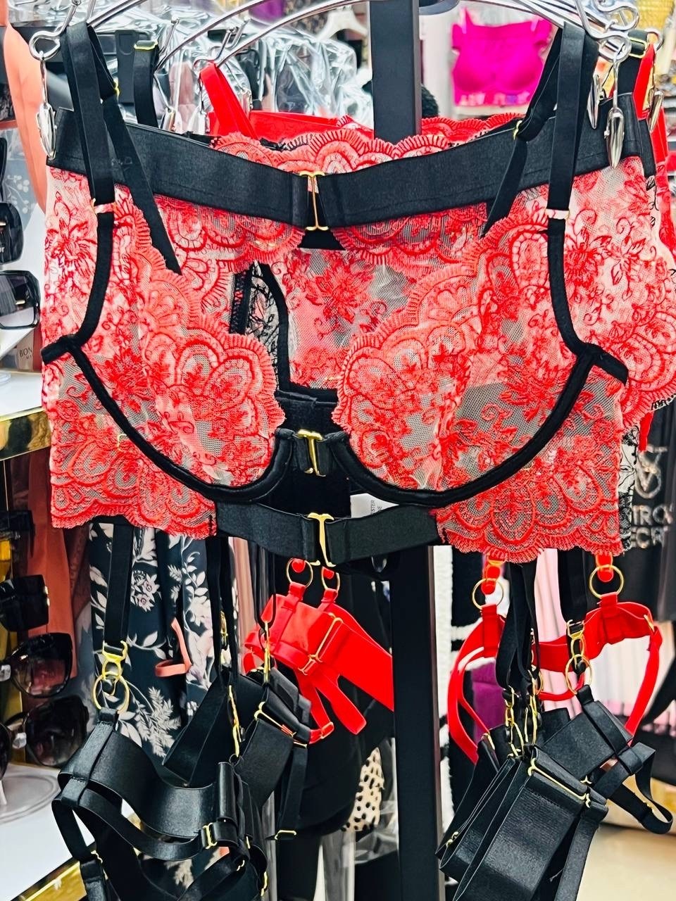 комплекты нижнего белья,комплект женского нижнего белья,женское нижнее бельё,нижнее бельё,комплект белья женский