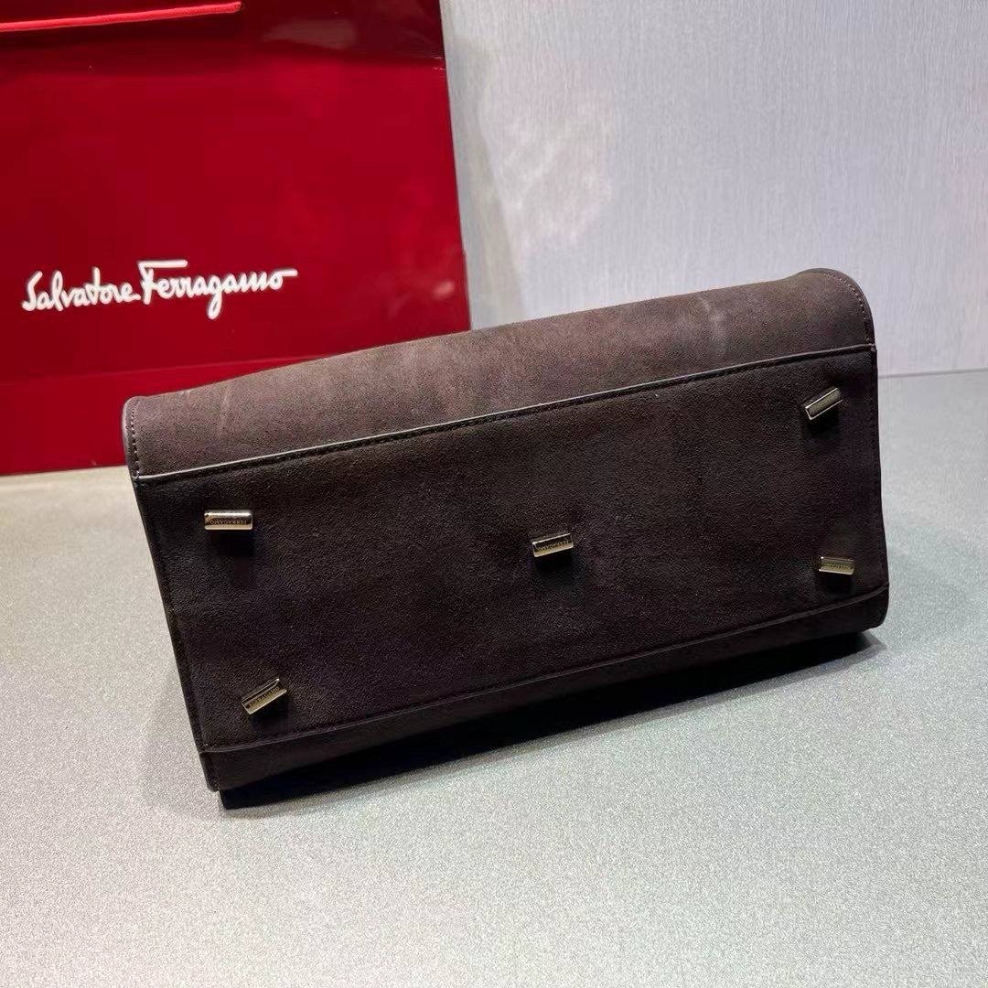 сумка ferragamo,сумка salvatore ferragamo,замшевая сумка,брендовая женская сумка,сумка