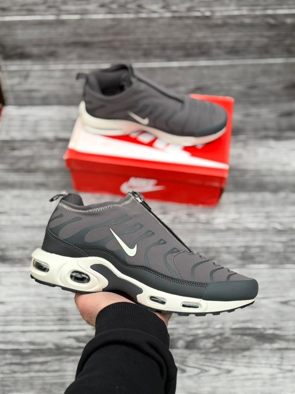 кроссовки мужские nike air max tn plus,nike air max tn plus triple black,nike tn air max plus,nike air max tn plus black,кроссовки nike air max tn plus