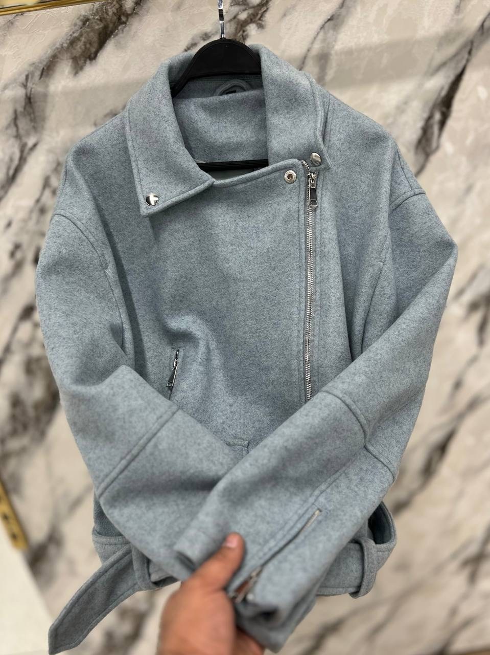 куртка косуха,стильная куртка косуха,серая косуха,пальто косуха,замшевая серая кожанка зара