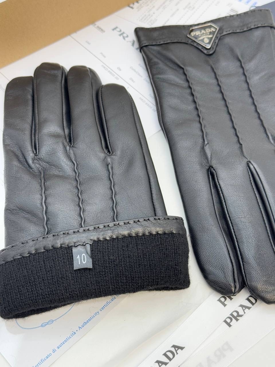 перчатки prada,перчатки модные,кожаные перчатки prada,женские перчатки,перчатки