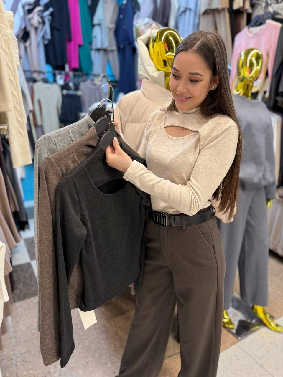 джемпер бежевый,кофта женская,одежда для женщин,джемпер водолазка женская