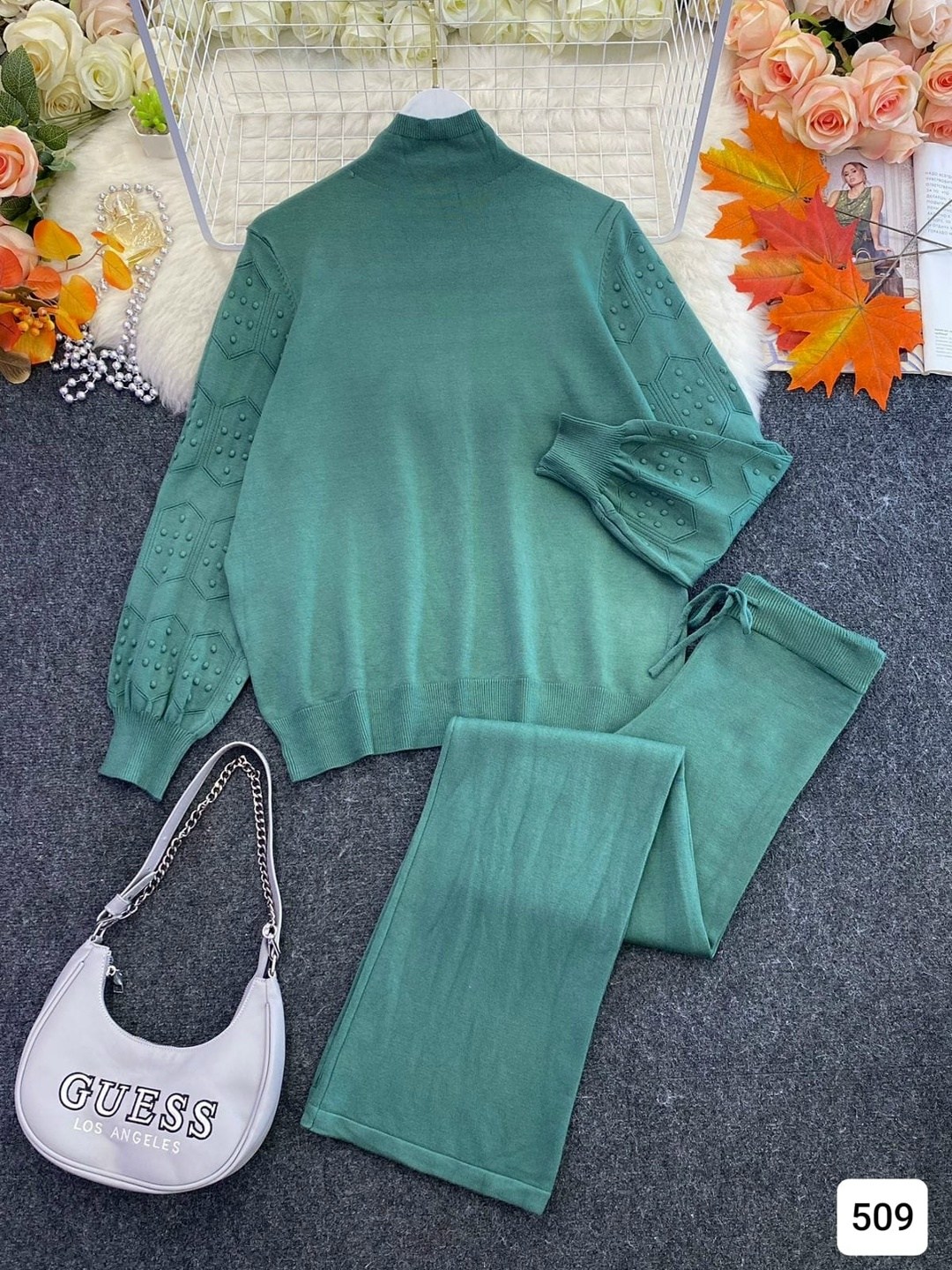 костюм двойка кашемир,трикотажные костюмы,костюм из кашемира,женские костюмы,вязаные костюмы женские