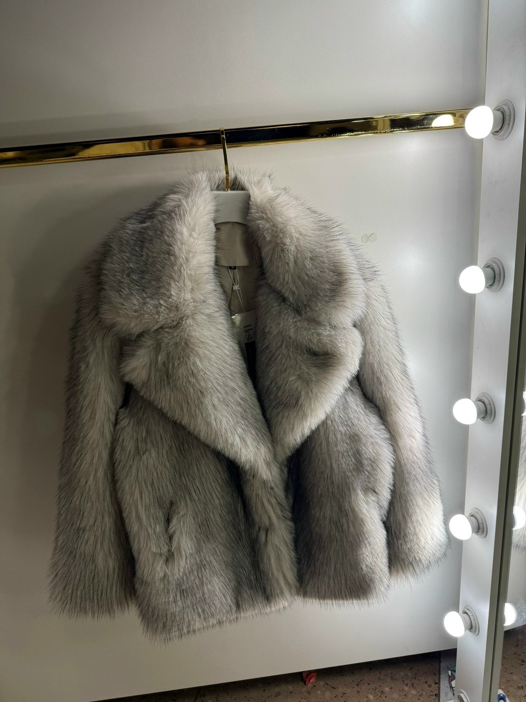 мужская шуба из натурального лисьего меха,женская шуба,шуба,искусственная шуба,меховая куртка