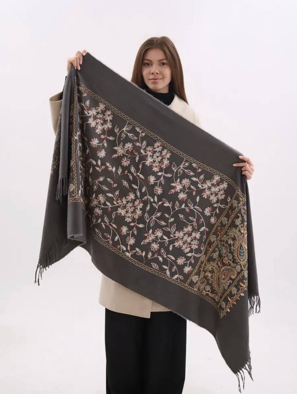 палантин кашемир шарф теплый,шарф палантин кашемир вышитые цветочные детали,палантин для женщин,палантин женские,кашемировый шарф-палантин с узорчатой вышивкой для женщин