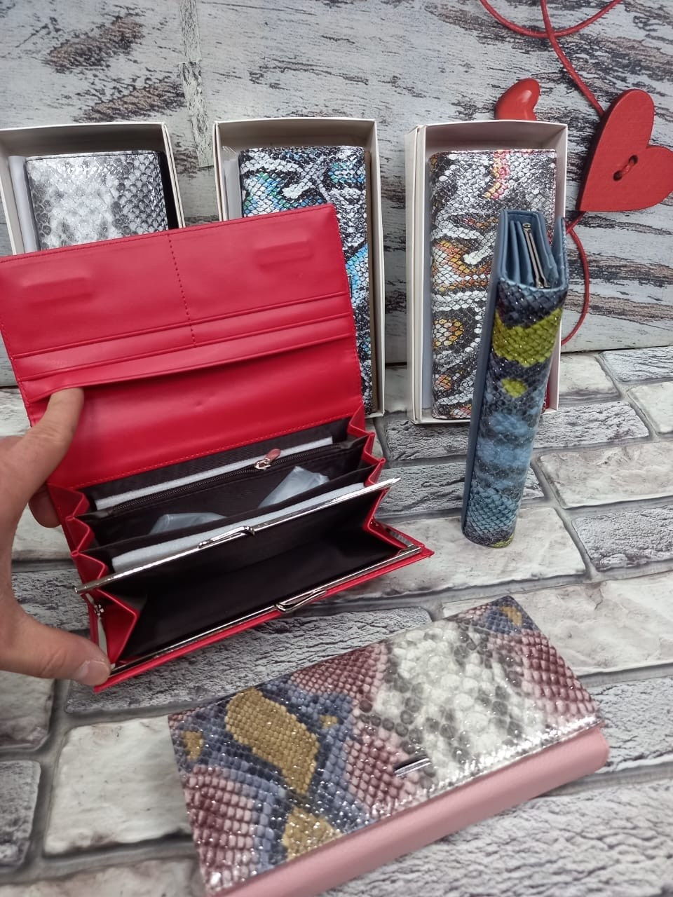 женские кошельки,кошелек женский из натуральной кожа,кошелек из натуральной кожи питона,кошелек из кожи питона,кошелек женский натуральная кожа кошелек